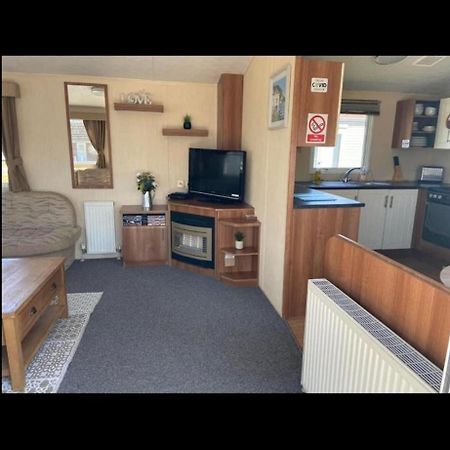 3 Bed Caravan Norfolk Near The Coast Belton with Browston Esterno foto